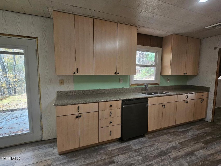 Photo #10: 175 Indian Springs Drive