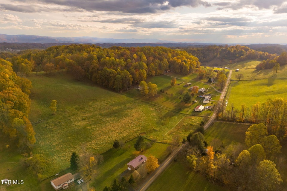 Photo #10: 24850 Walden Road