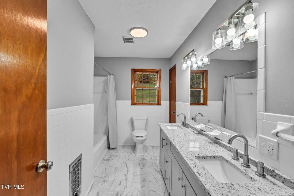 Photo #27: 24850 Walden Road