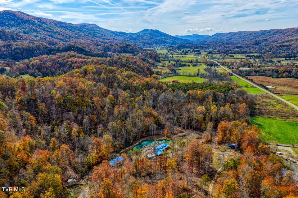 Photo #54: 3858 Beech Creek Road