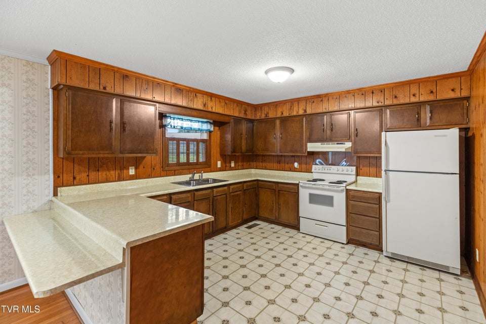 Photo #9: 1515 Baileyton Road