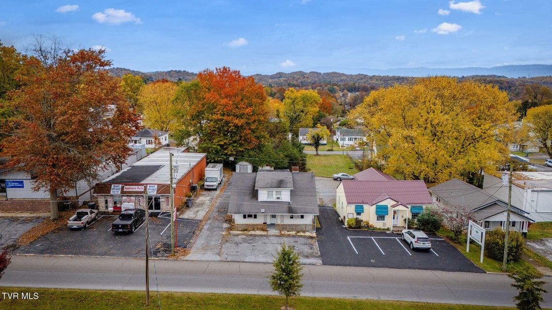 Photo #27: 1713 Edgemont Avenue