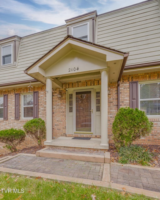 Photo #4: 2104 Southcote Drive