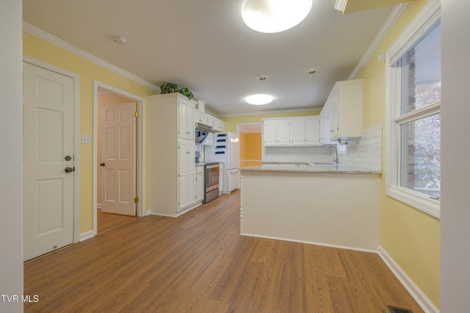 Photo #16: 2104 Southcote Drive