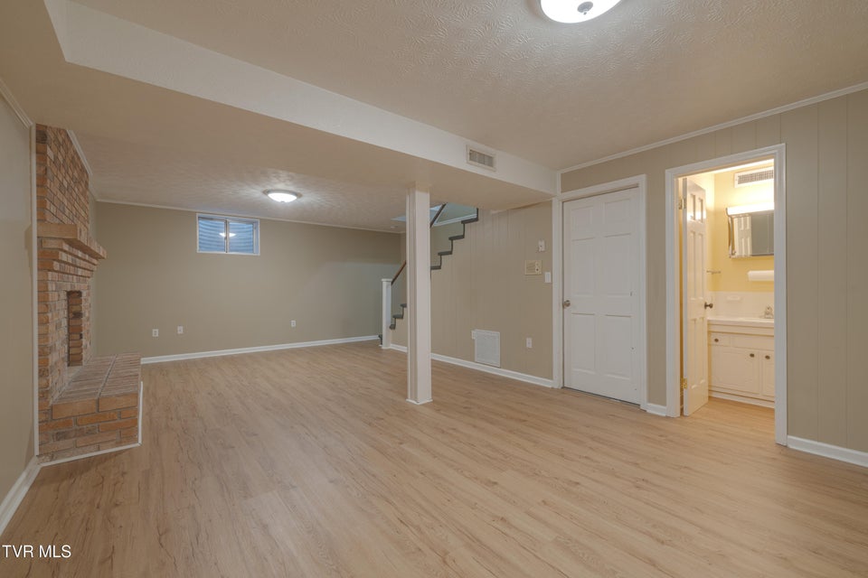 Photo #47: 2104 Southcote Drive