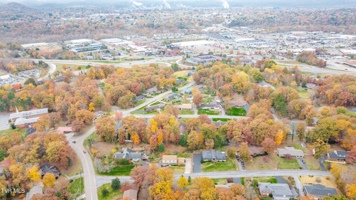 Photo #58: 2104 Southcote Drive