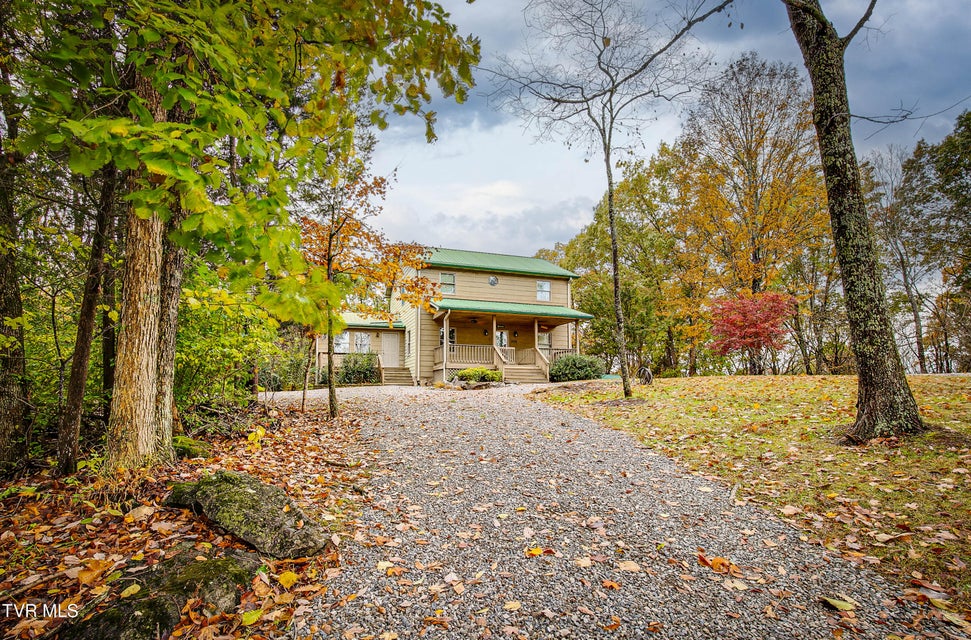 Photo #3: 322 Waco Court