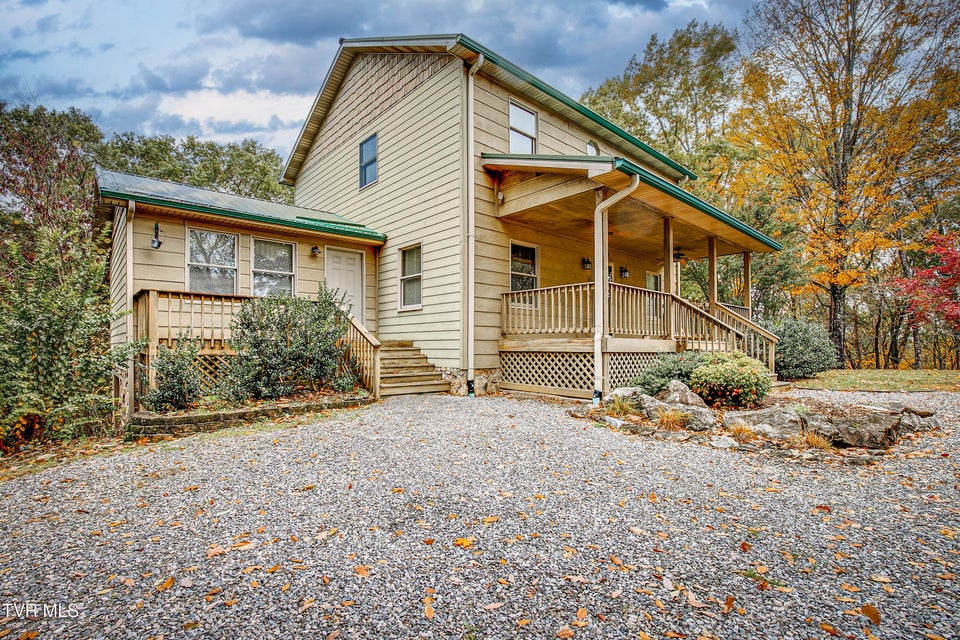 Photo #5: 322 Waco Court