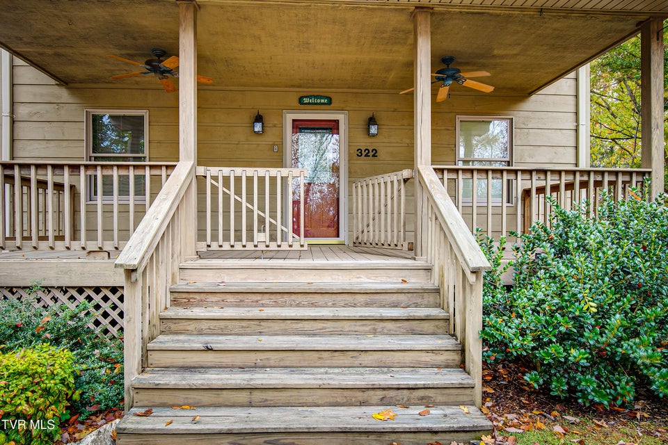 Photo #7: 322 Waco Court