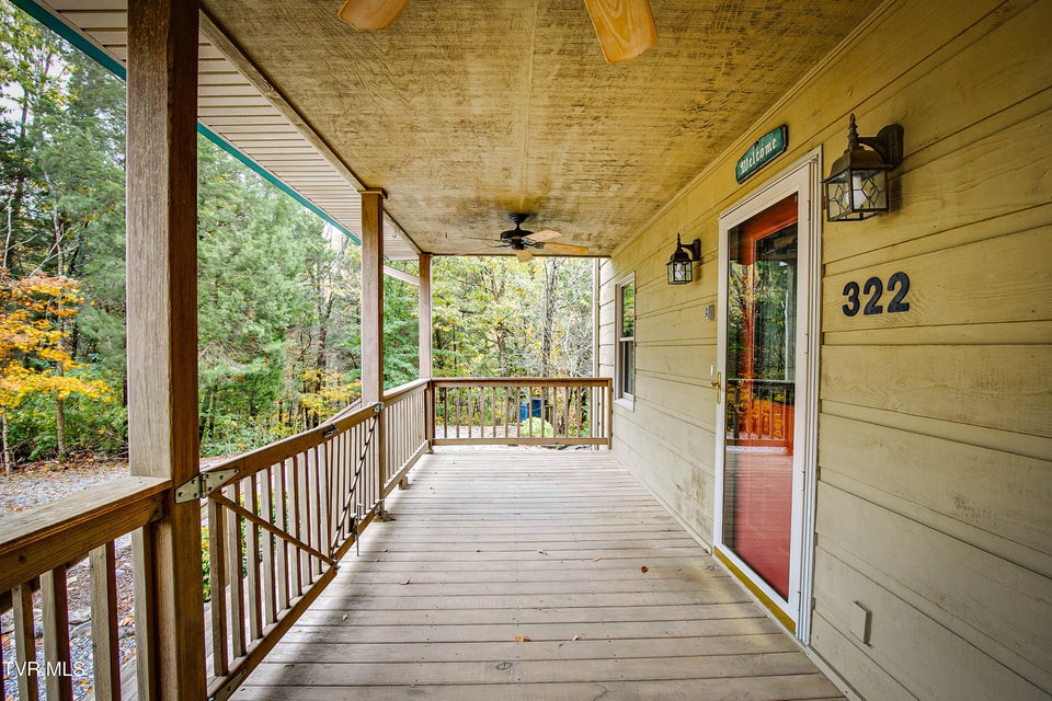 Photo #8: 322 Waco Court