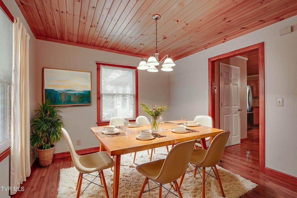 Photo #13: 322 Waco Court