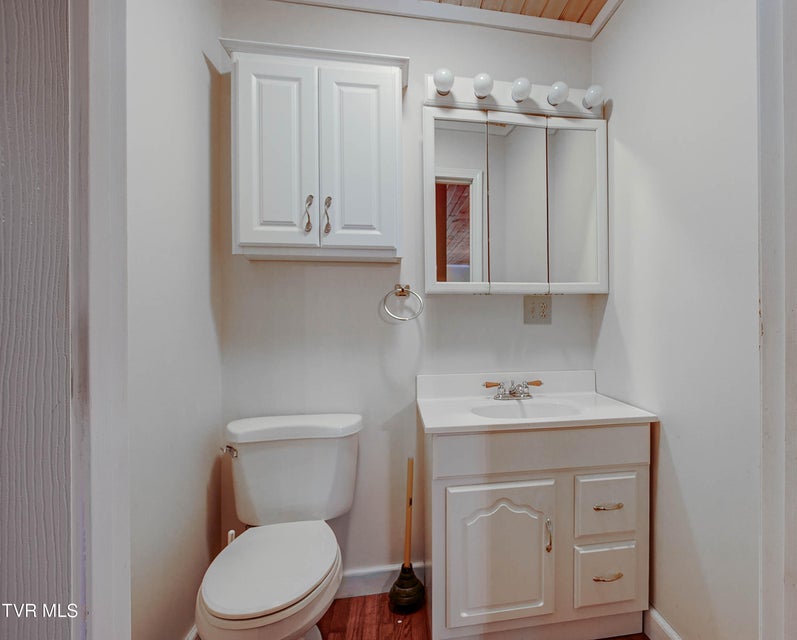 Photo #22: 322 Waco Court