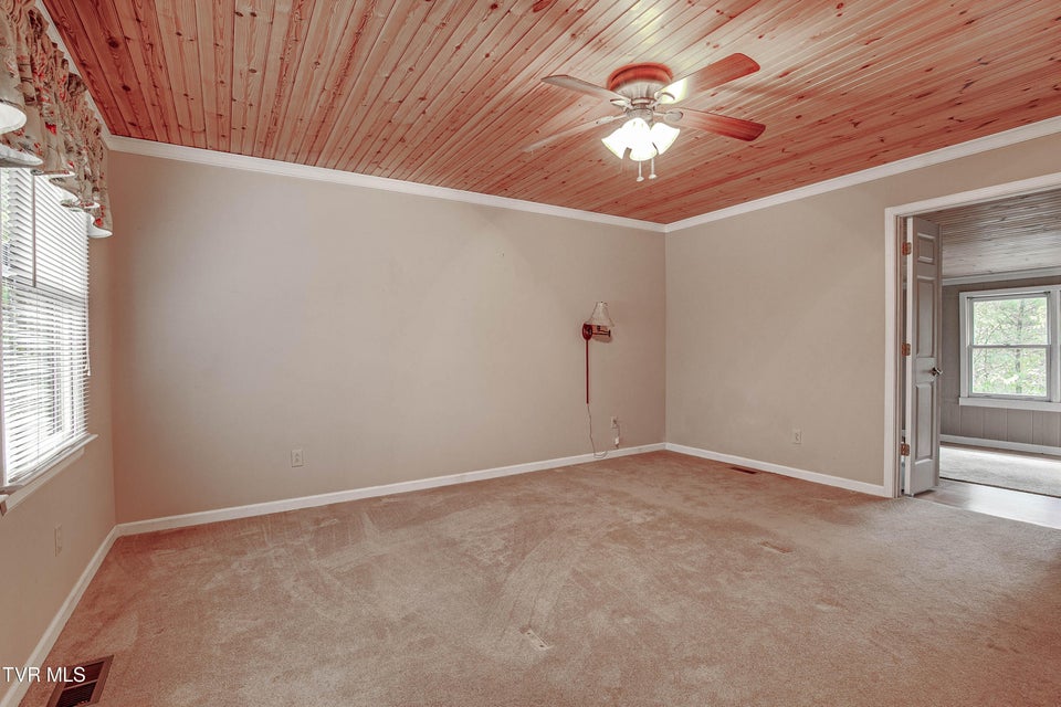 Photo #26: 322 Waco Court