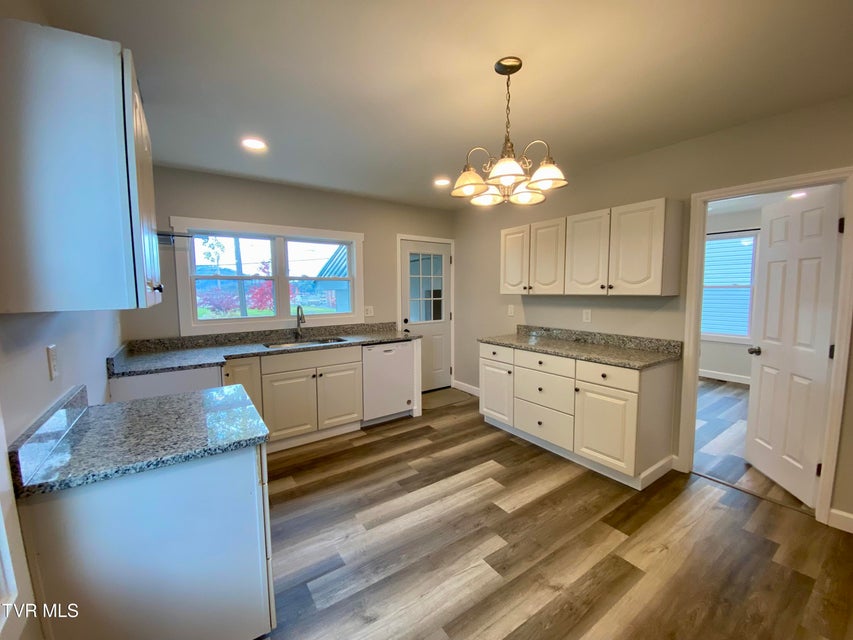 Photo #9: 746 Myrtle Street