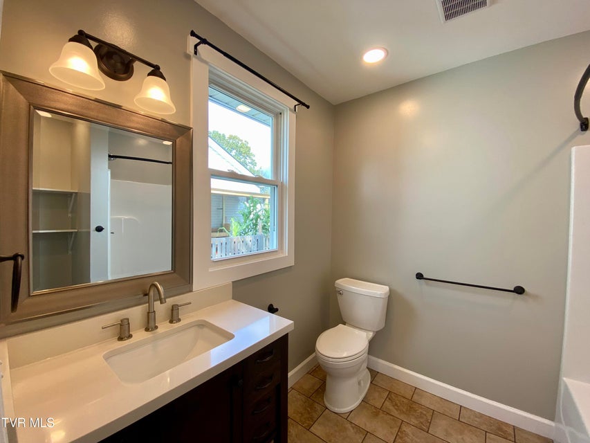 Photo #17: 746 Myrtle Street