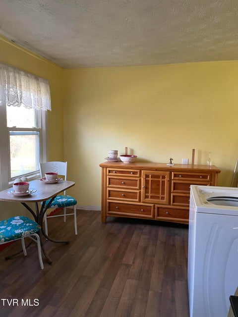 Photo #36: 141 Canter Road