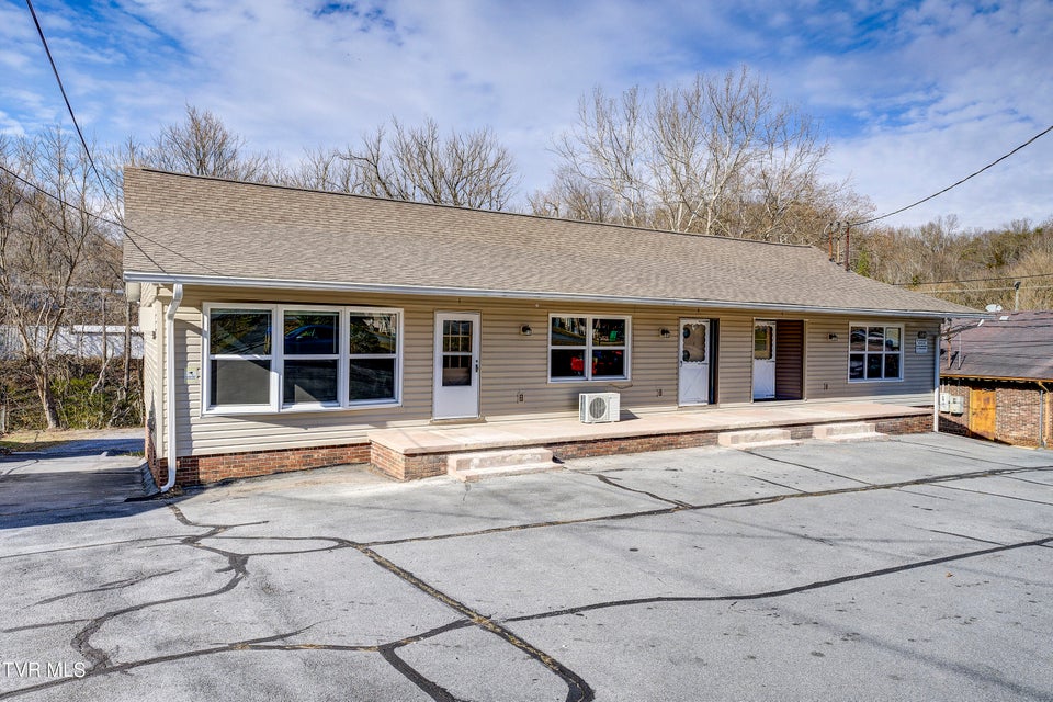 Photo #8: 105 Brookfield Drive