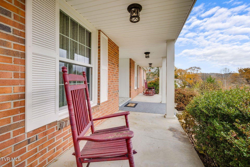 Photo #4: 5404 Memorial Boulevard