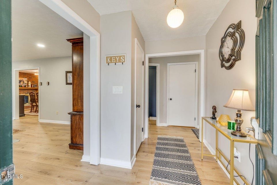 Photo #5: 5404 Memorial Boulevard