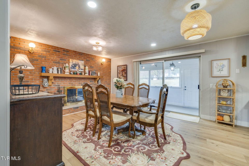 Photo #9: 5404 Memorial Boulevard