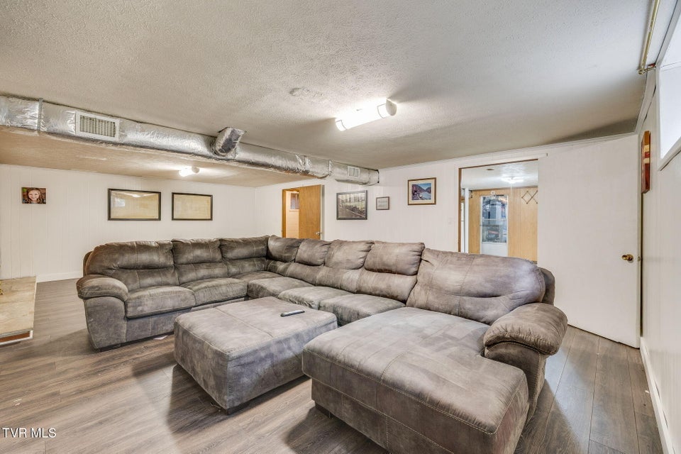 Photo #26: 5404 Memorial Boulevard