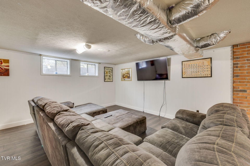 Photo #27: 5404 Memorial Boulevard