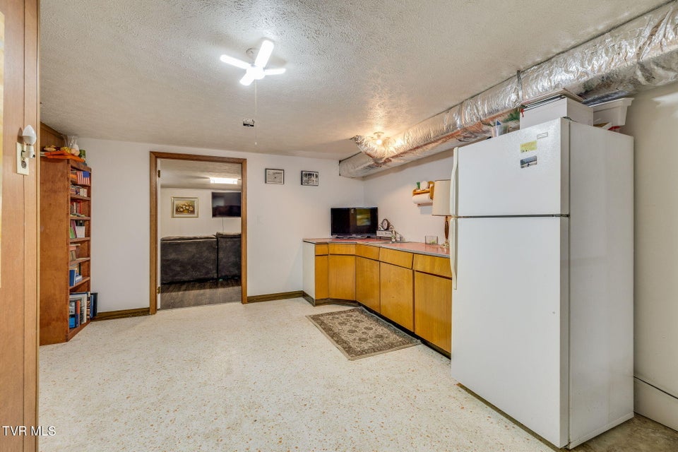 Photo #29: 5404 Memorial Boulevard