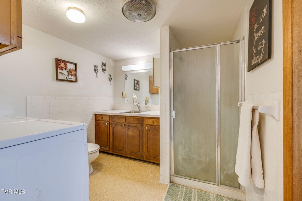 Photo #30: 5404 Memorial Boulevard