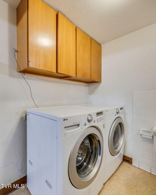 Photo #31: 5404 Memorial Boulevard