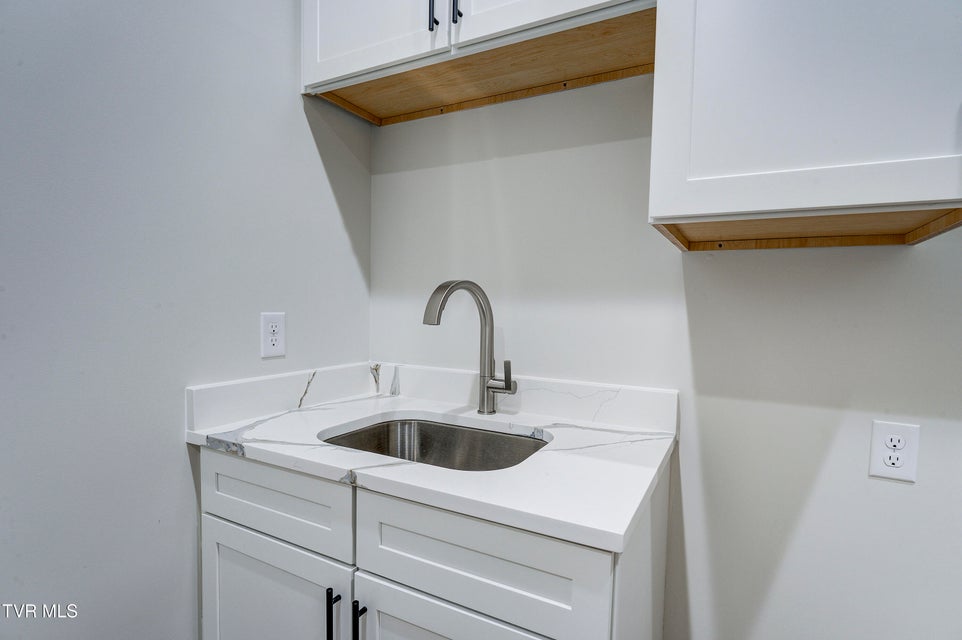 Photo #41: 880 Granby Rd Road