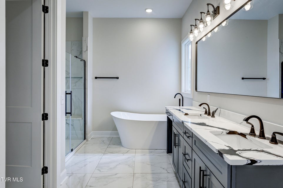 Photo #33: 880 Granby Rd Road