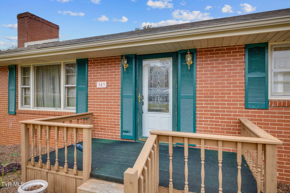 Photo #4: 345 Lakecrest Drive