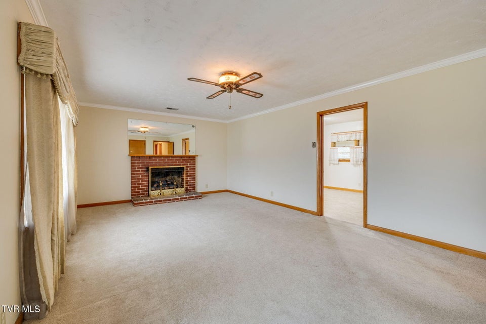 Photo #5: 345 Lakecrest Drive