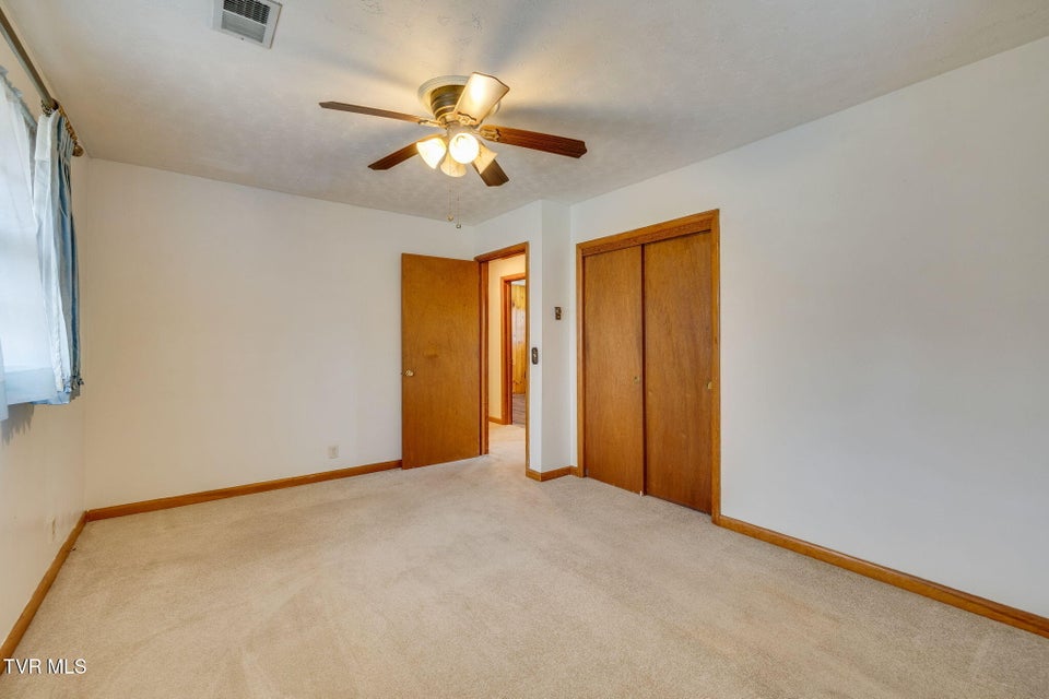 Photo #17: 345 Lakecrest Drive