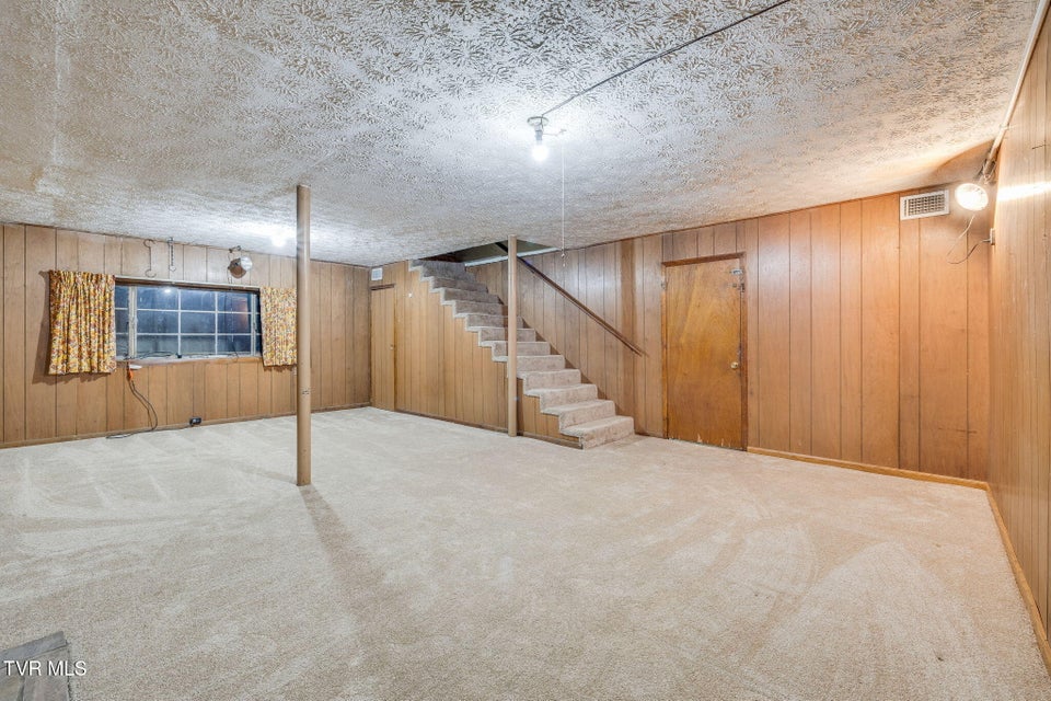 Photo #19: 345 Lakecrest Drive