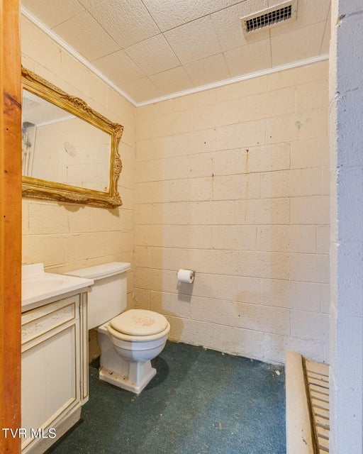 Photo #22: 345 Lakecrest Drive