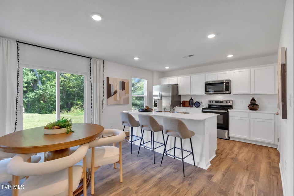 Photo #8: 1162 Aspen Terrace 