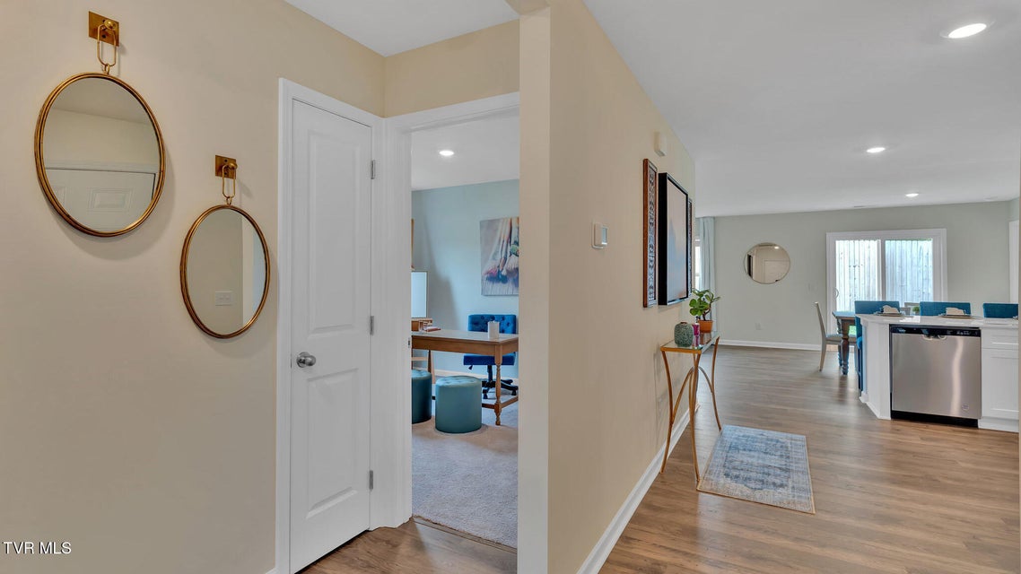 Photo #6: 1166 Aspen Terrace 