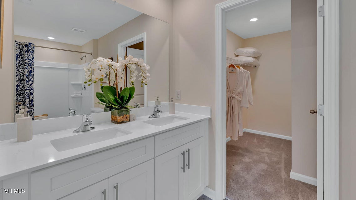 Photo #21: 1166 Aspen Terrace 