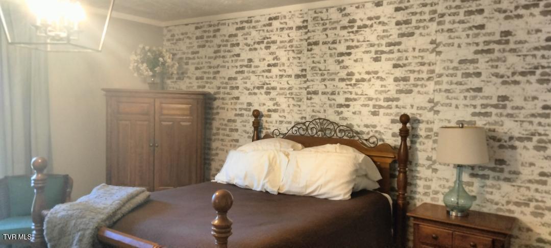 Photo #9: 208 Vines Drive