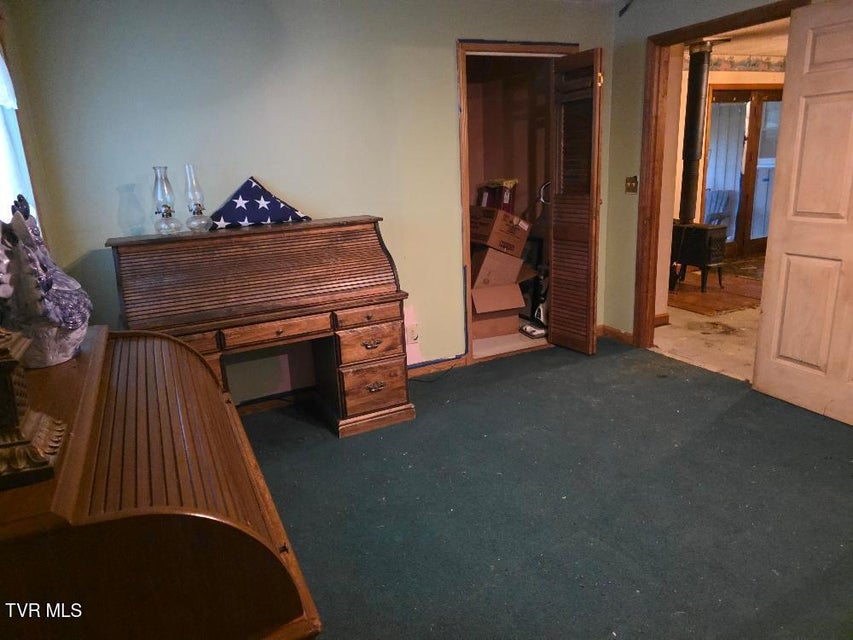 Photo #13: 208 Vines Drive