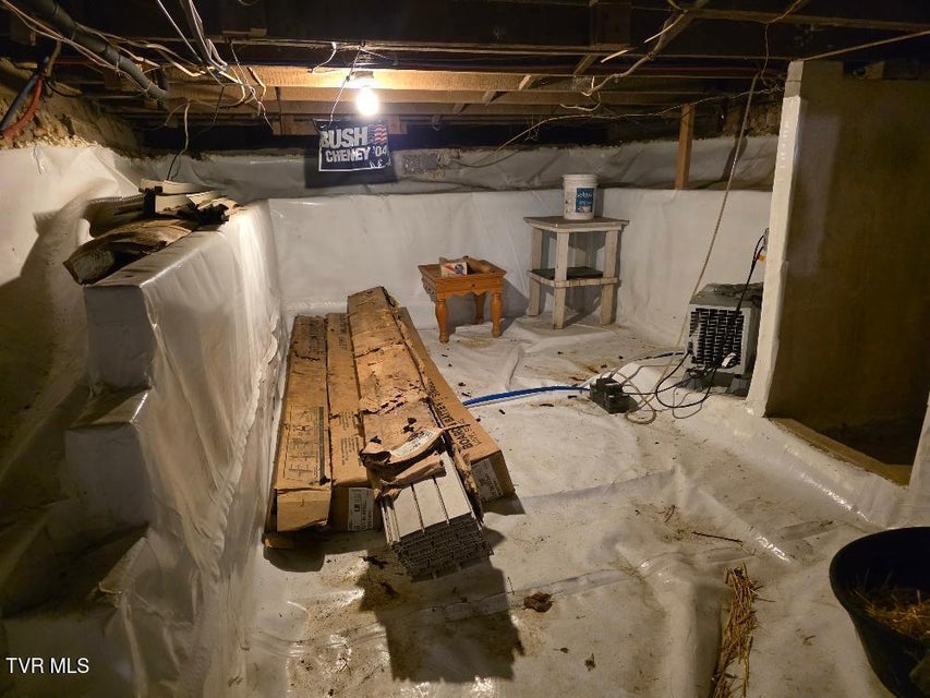 Photo #24: 208 Vines Drive