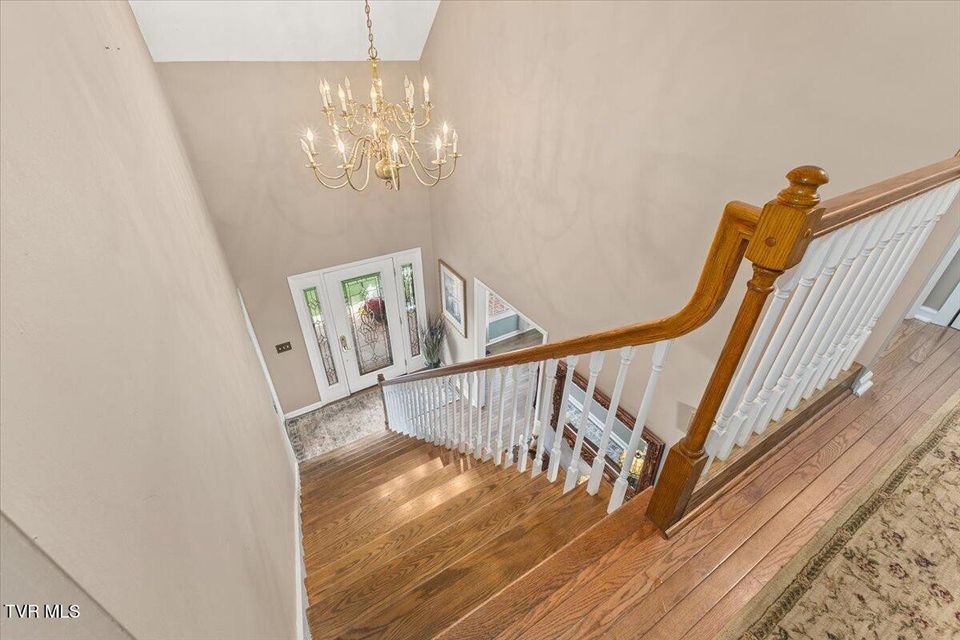 Photo #21: 1 Emerald Court