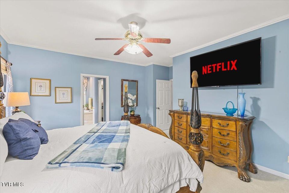 Photo #13: 1 Emerald Court