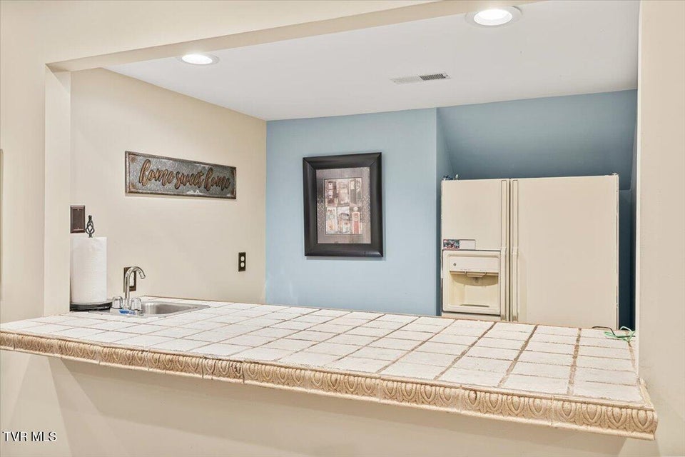 Photo #47: 1 Emerald Court