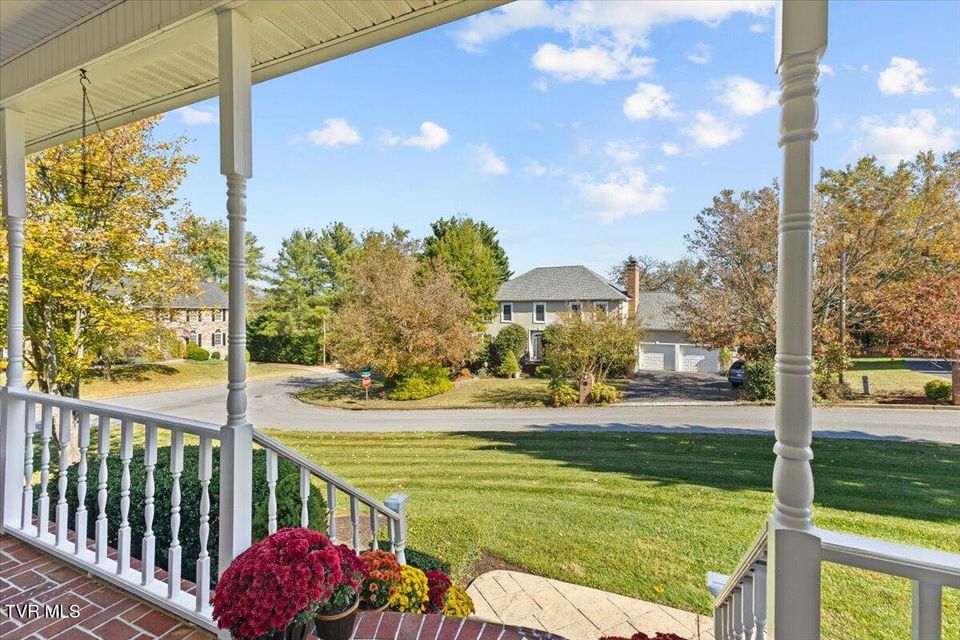 Photo #50: 1 Emerald Court