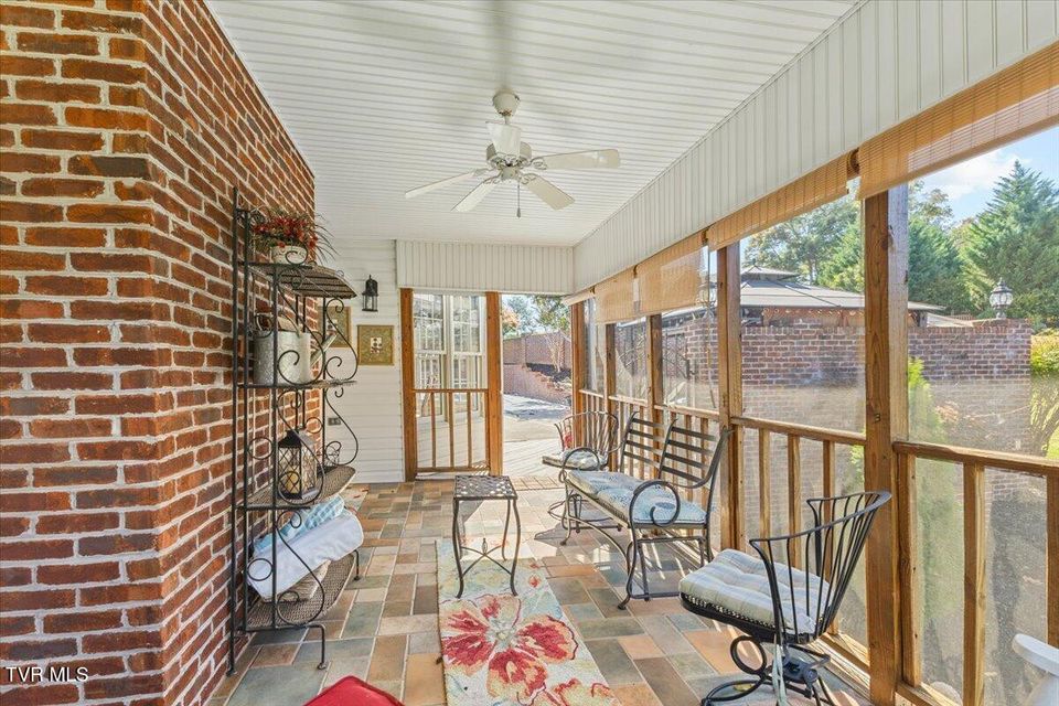 Photo #53: 1 Emerald Court