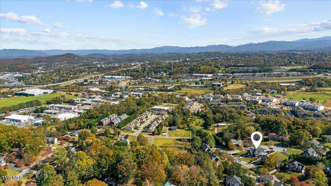 Photo #68: 1 Emerald Court