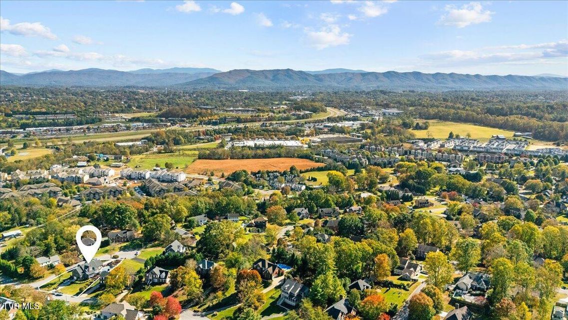 Photo #69: 1 Emerald Court