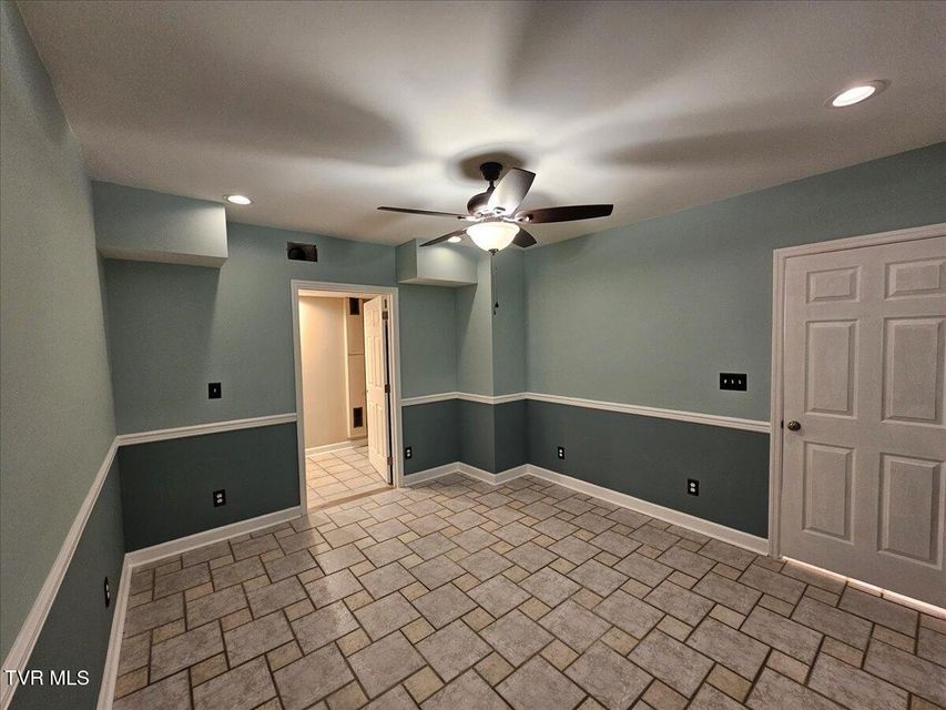 Photo #49: 1 Emerald Court